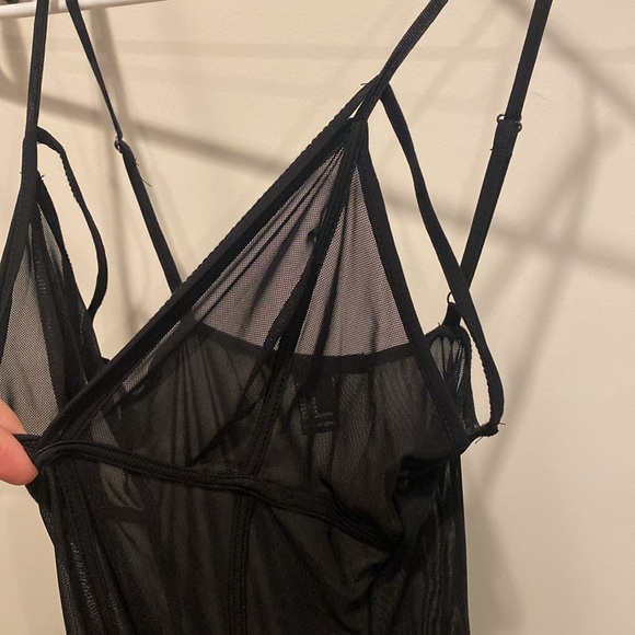 Lingerie - Picture 3 of 3